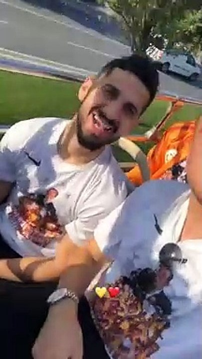 Galatasaray şampiyonluk otobüsünden ilk görüntüler