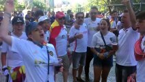 Final Copa del Rey: Primeros Aficionados del Valencia en los Aledaños del Villamarín