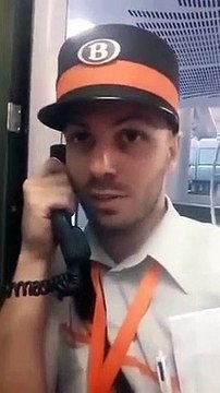 Ce contrôleur belge parle treize langues différentes dans le train !