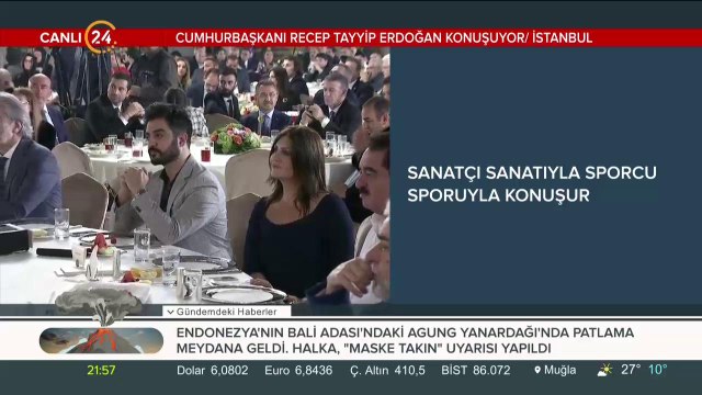 Sanatçı ve sporcularla iftar
