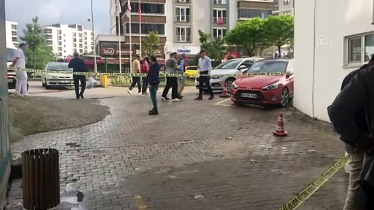 Hastanenin acil girişinde silahla yaralama - SA...