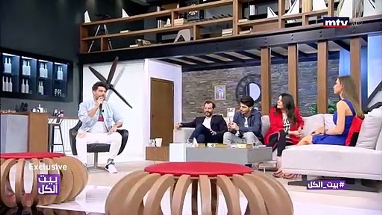 ازمة ثقة - ناصيف زيتون (من بيت الكل)