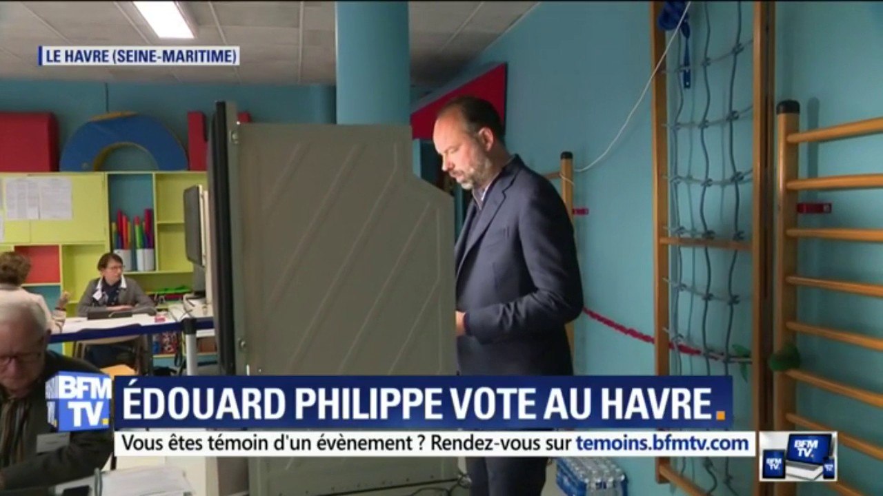 Européennes: Edouard Philippe a voté au Havre
