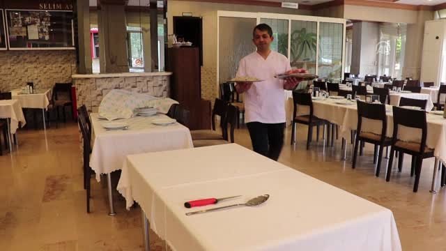 Kaburga dolması lezzetiyle iftar sofralarını da süslüyor