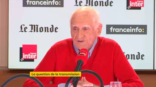 Michel Serres : On a complètement transformé notre société en ce que j'appellerais une société pédagogique : ce n'est plus l'école qui a le monopole de la transmission