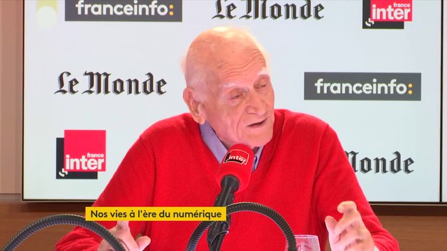 Michel Serres sur le monde numérique : Quand j'étais petit, ma grand-mère levait les bras au ciel en disant : ce Michel, il verra jamais le réel, il est tout le temps dans les bouquins !