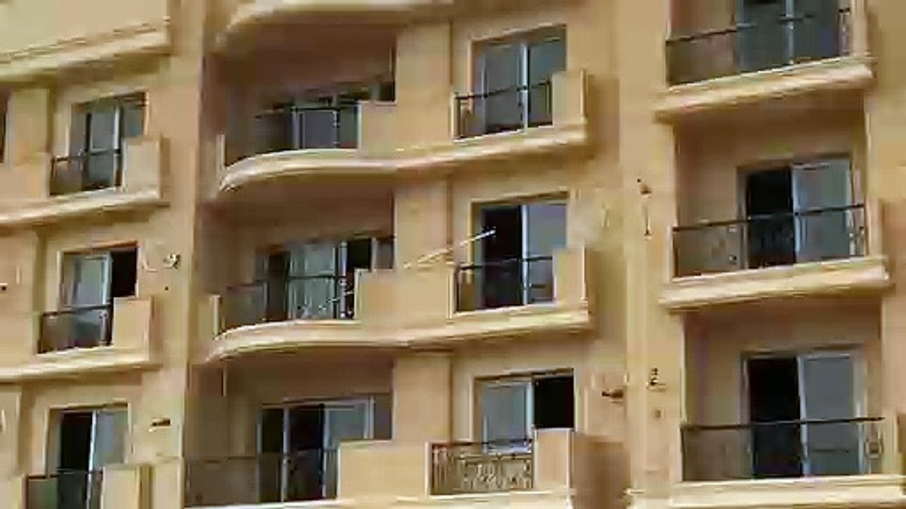 شقة للبيع بالتقسيط علي 4 سنوات بكمبوند ديار 2