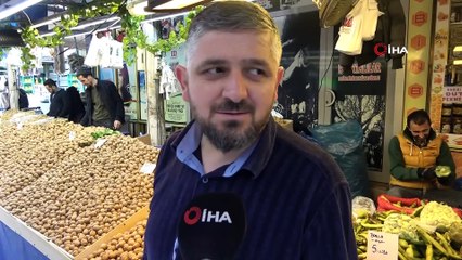 Bayram öncesi cevizler tezgahları süslemeye başladı