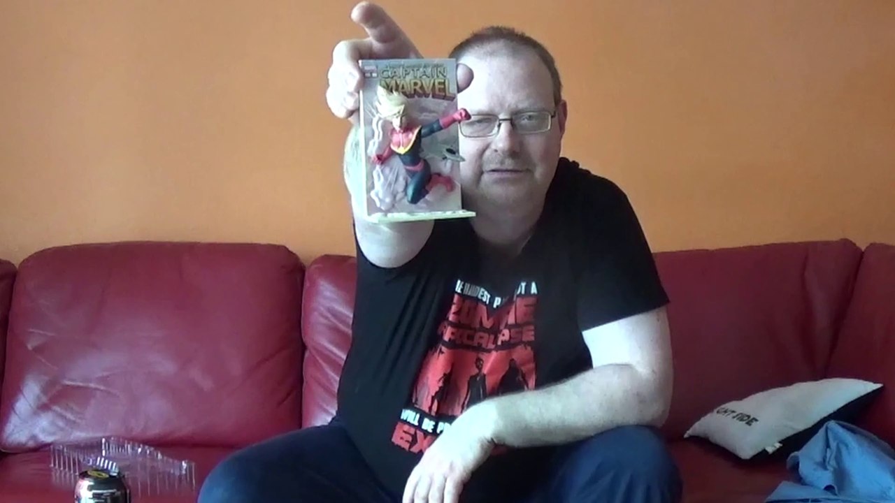 Unboxing: Lootcrate - Captain Marvel