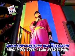 Utami DF - Tombo Ati [Official Music Video]