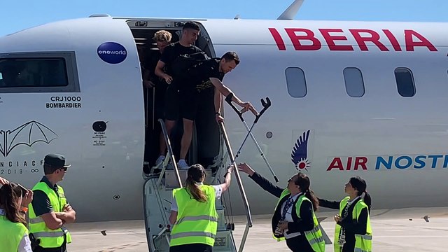 El Valencia CF aterriza en Manises con la Copa del Rey