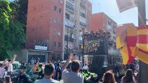 Locura en las calles de Valencia al paso de los Campeones