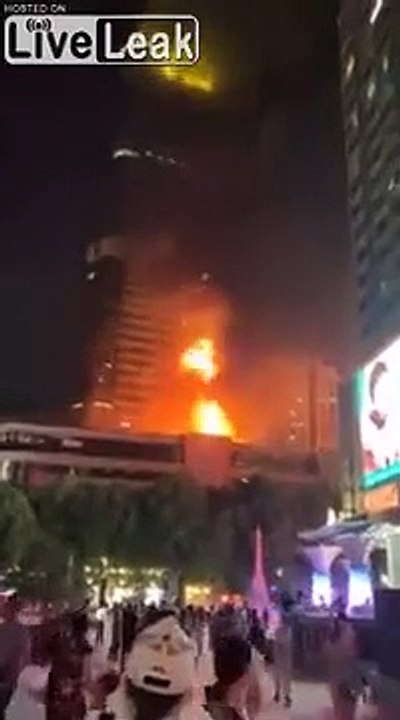 Incendie d'un gratte ciel de 58 étages en Chine !