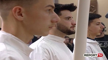 Festohen Pashkët! Rama zgjedh foton e veçantë, Basha lutje nga Kisha e Shna Ndout