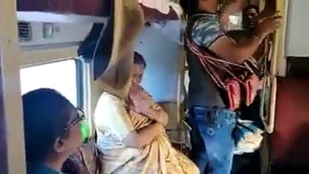 Indian Election Result 2019_ Salesman selling toys in the name of Narendra Modi.