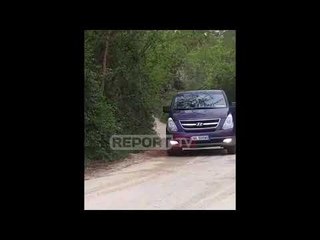 Report TV - Ambulanca merr trupin e pajetë të grabitësit të vrarë në Rinas