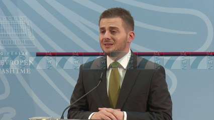 CAKAJ HEQ PASAPORTAT DIPLOMATIKE - News, Lajme - Kanali 7