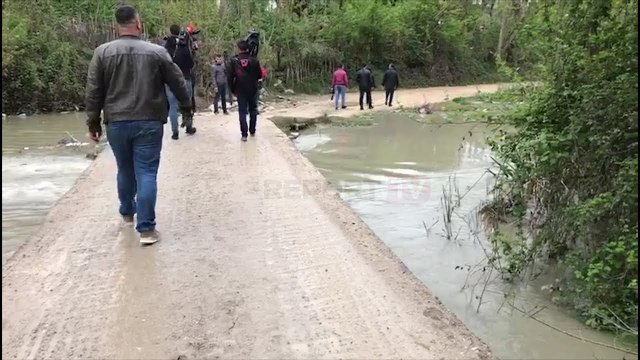 Report TV - Pamjet nga vendi ku nodhi përplasja me armë mes policisë dhe grabitësve të Rinasit