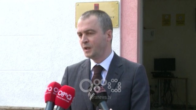 RTV Ora - Gjykata vendos: Prokurori Bujar Sheshi nuk është sigurims