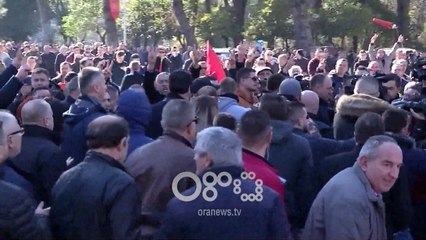 下载视频: RTV Ora - Zbardhen detajet e protestës së opozitës, ja çfarë do të ndodh me 13 prill