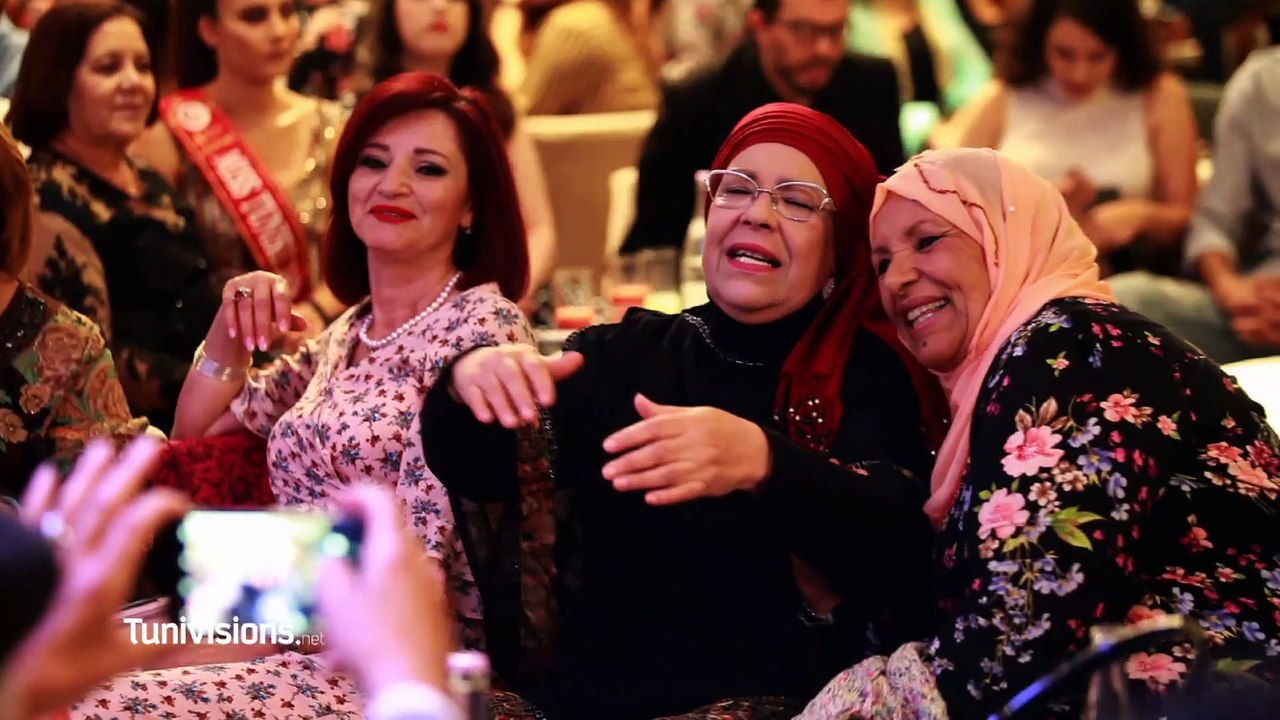 La troisième soirée de Layeli Tunivisions dans sa cinquième édition avec Hadhret Echbaibia , association Tourathna , Goldies live band