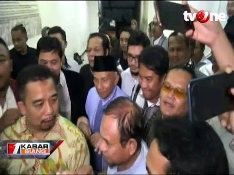 UGM Cabut Gelar Professor Amien Rais