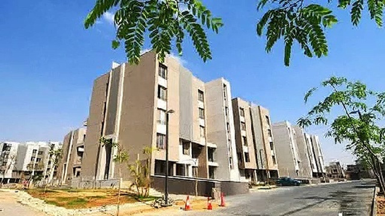 شقة 3/4 تشطيب 174 متر مربع للبيع في فيلدج جاردن القطامية