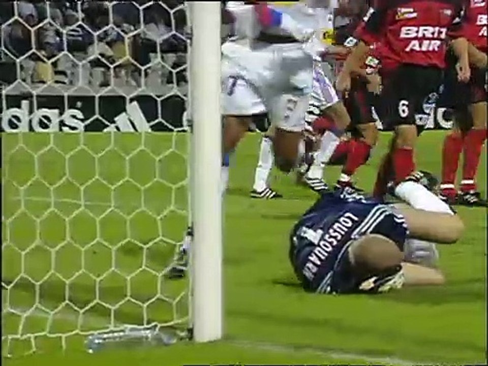 2000-2001  J 09 LYON-EAG 0-1