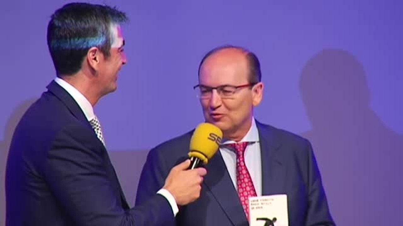 Castro: "Más pronto que tarde tendremos entrenador"