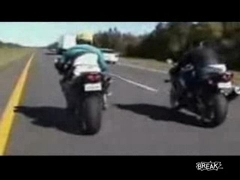 corsa in moto col botto