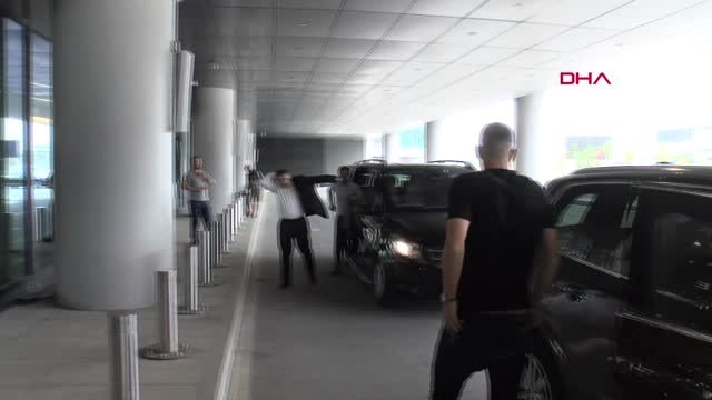 SPOR Edin DzekoTatil için buradayım... Mirsad Türkcan Dzeko keşke Fenerbahçe'ye gelse