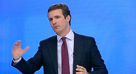 Casado dice que empieza la refundación del centro derecha