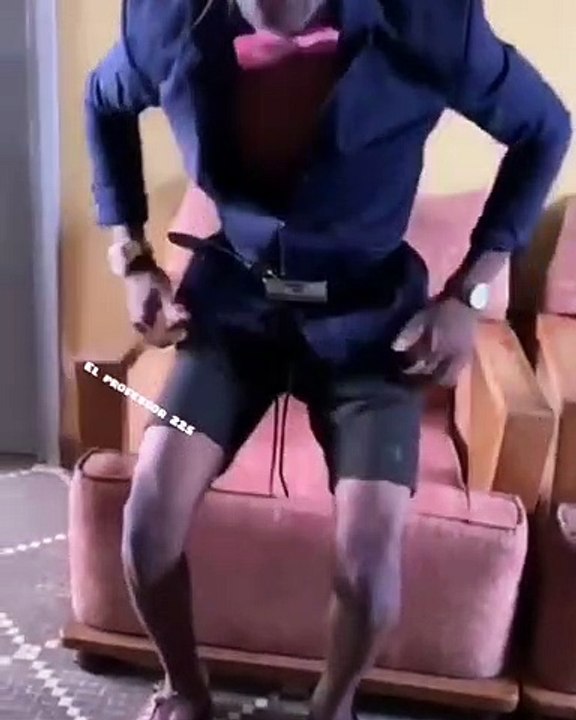 Le président Doug saga parle à Dj Arafat et Debordo Leekunfa. Hilarant !