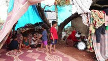 Près de la Turquie, un ramadan sans abri pour les déplacés d'Idleb