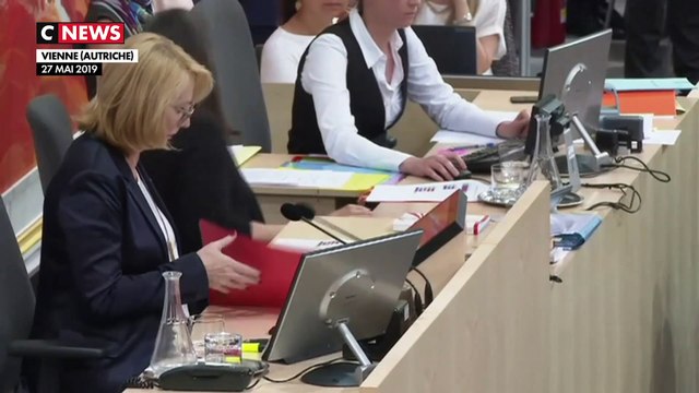 Autriche : le chancelier Sebastian Kurz démis de ses fonctions