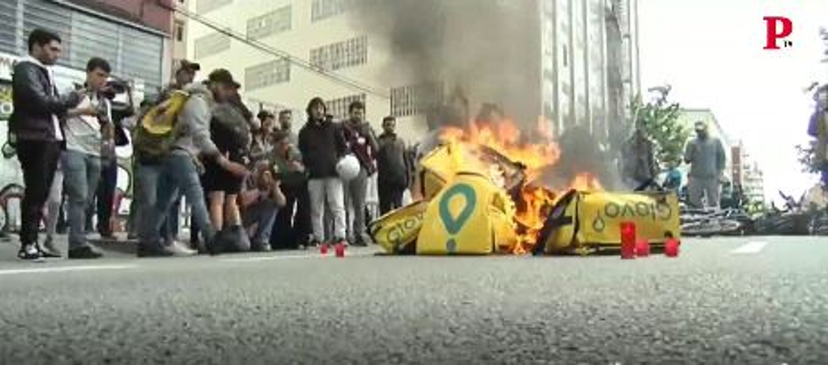 Muere un trabajador de Glovo mientras repartía un pedido: las protestas de sus compañeros continúan