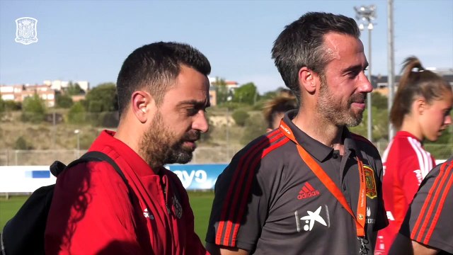 El mensaje de ánimo de Xavi a la selección femenina de fútbol antes del Mundial de Francia