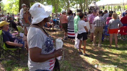 Memorial Day remembers sacrifice, ignores heat