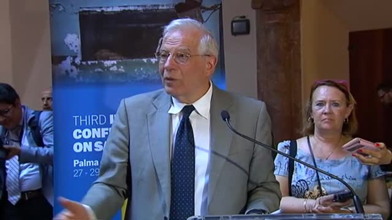 Borrell sobre Puigdemont: "Hay procedimientos establecidos que si se siguen estará en el Europarlamento o no"