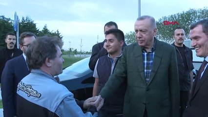 CUMHURBAŞKANI ERDOĞAN ZEYTİNBURNU SAHİLİNDE İFTAR YAPTI
