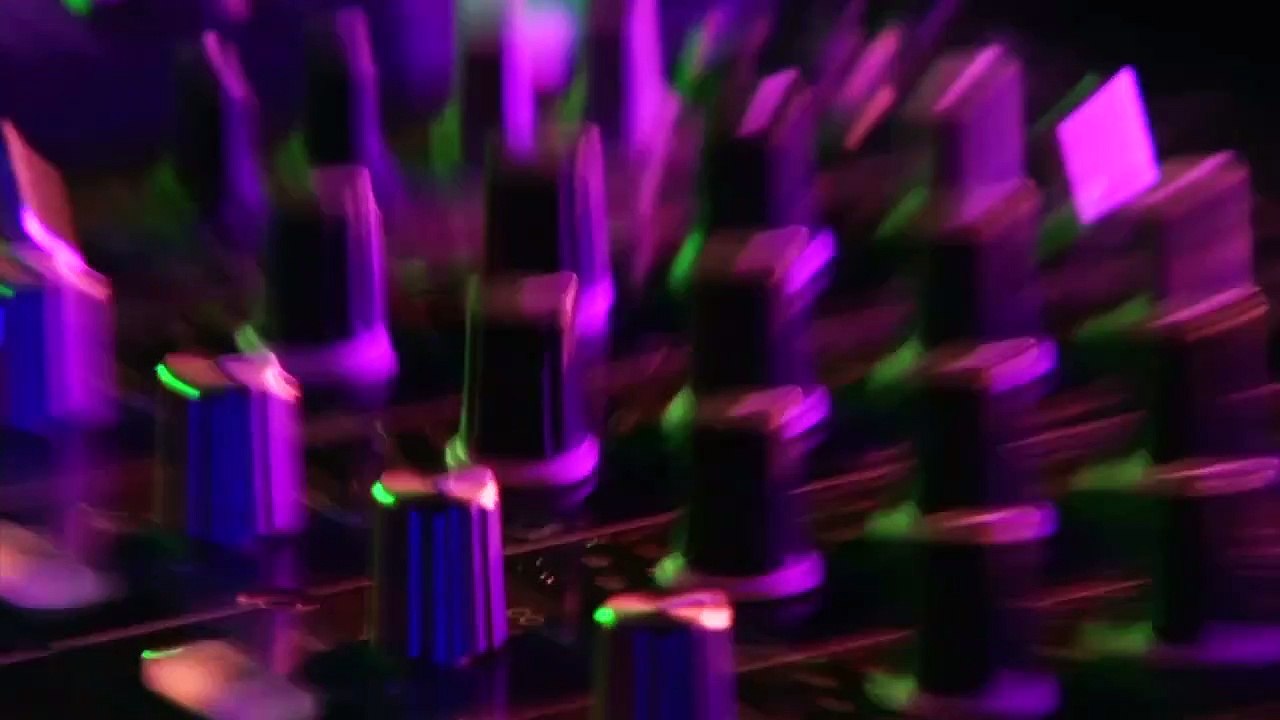 Vape Warz Trailer Now Streaming