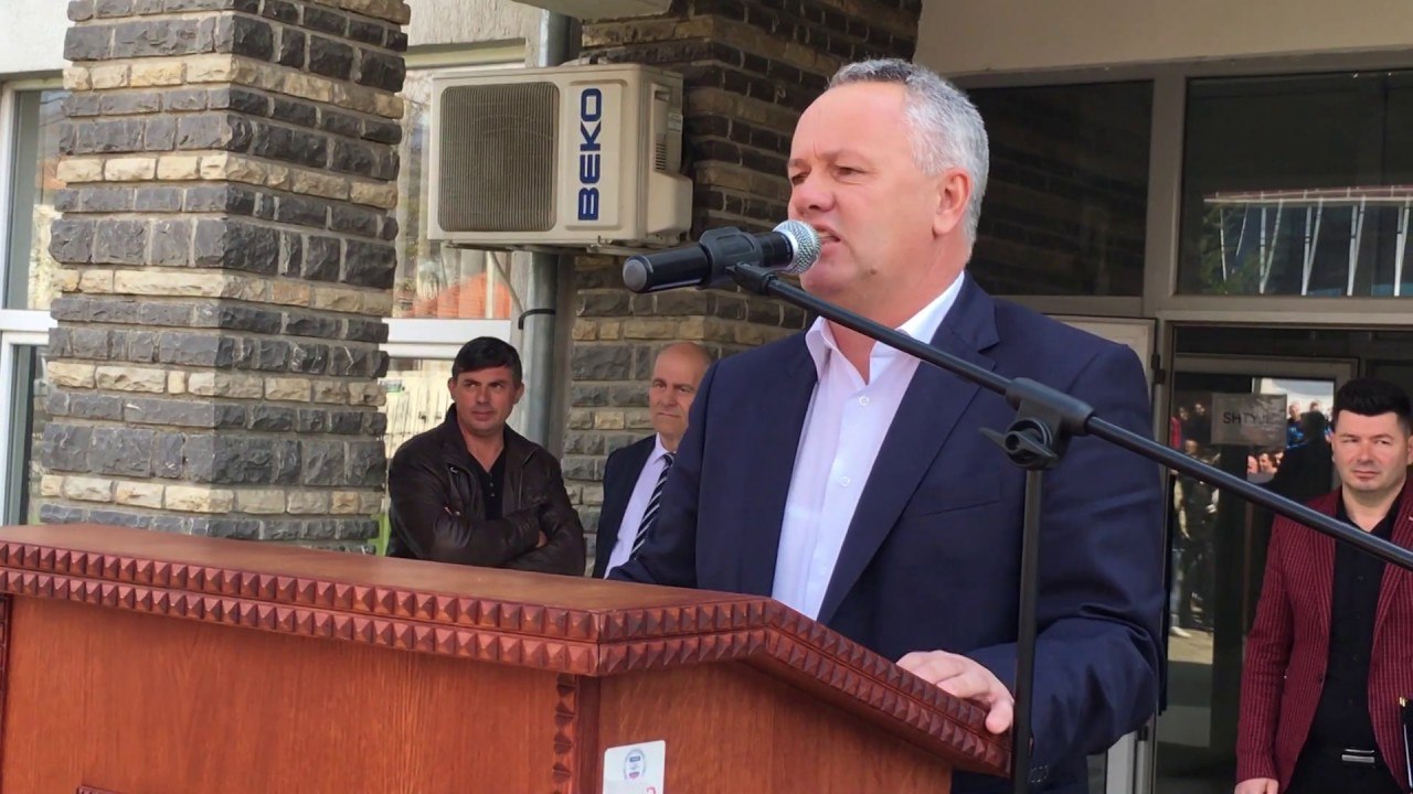 Junikasit protestojnë kundër mos marrjes së ujit të pijes ne bjeshkën e Babaj Të Bokës-Lajme