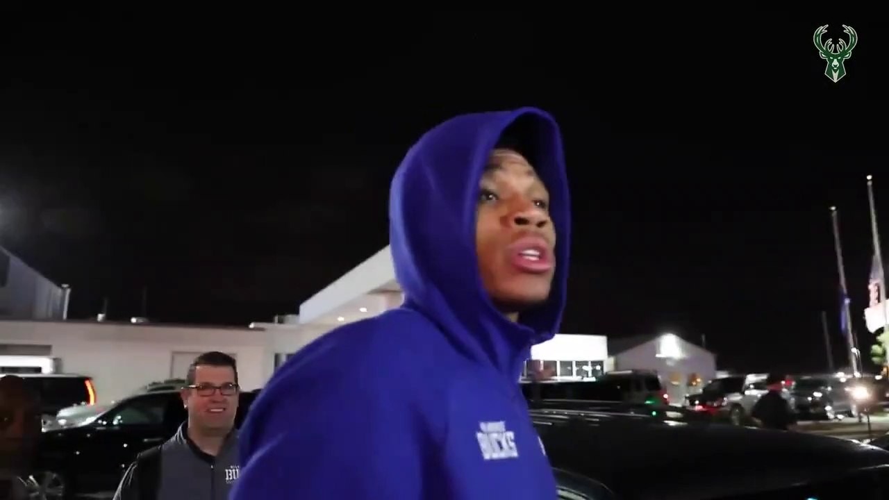 Giannis Antetokounmpo Receives Heroes Welcome From Bucks Fans!