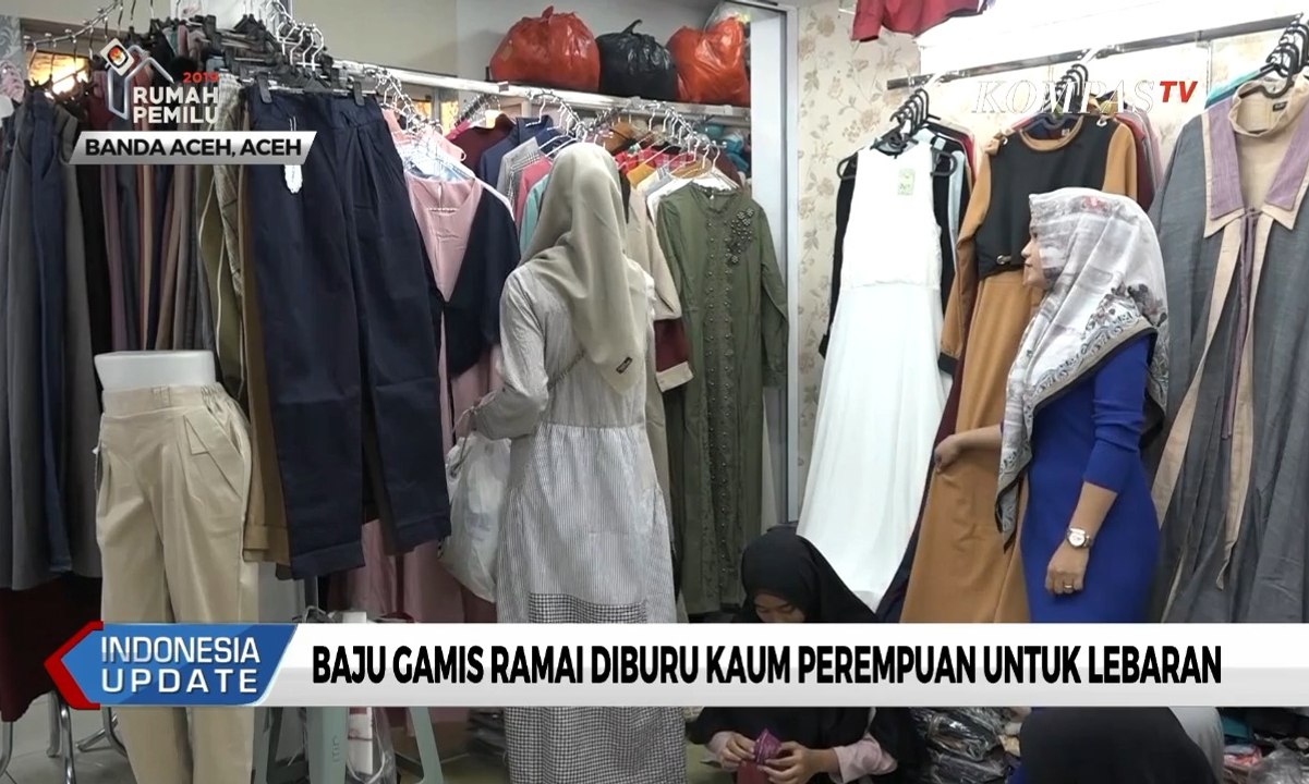 Jelang Lebaran, Baju Gamis Ramai Diburu Kaum Perempuan