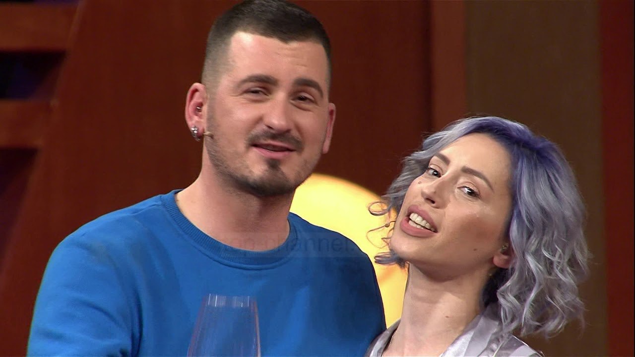 Quizz në Soirée: Të ftuarit testohen me këngë të njohura shqiptare