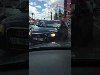 Stop-Vore/ Policia parkim dysh ne mes te rruges. "Ligji ne dore te Maliqit"!