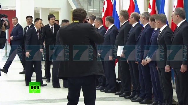KIM JONG UN DHE VLADIMIR PUTIN TAKIM KOKE ME KOKE - News, Lajme - Kanali 7