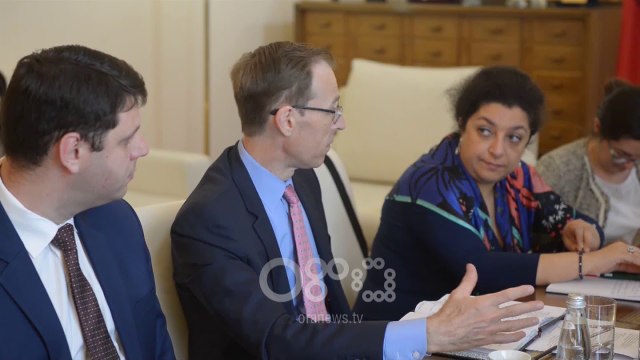 RTV Ora - FMN në Tiranë, skanojnë zhvillimet ekonomike dhe masat që duhet të merren