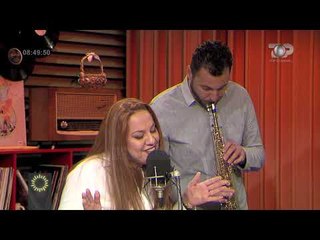 Wake Up/ "Say A Little Prayer" nga Vikena Kamenica