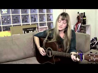 Zoe Elliot "Stone Grey" (Live and Acoustic) on the AU sessions